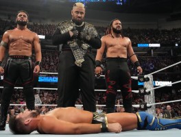 WWE SmackDown第1232期：夏日狂潮前夕，血脉兄弟夺得 WWE双打冠军